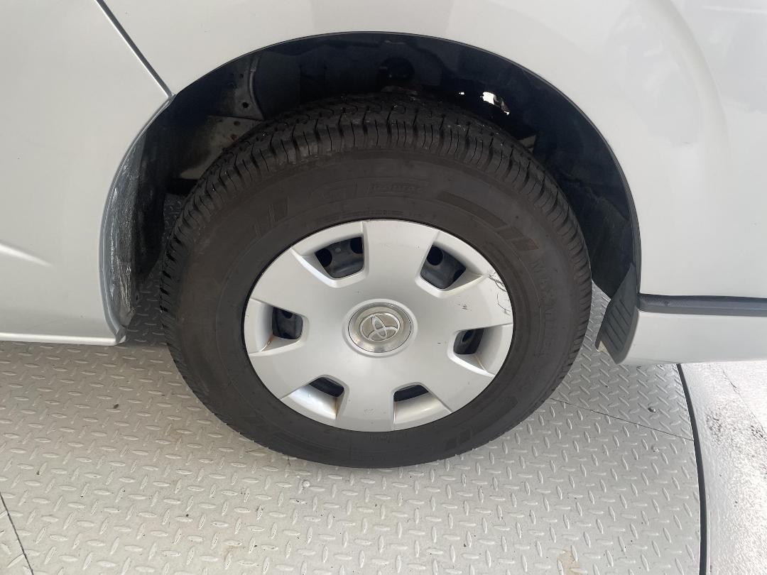 Photo '9' of Toyota Hiace