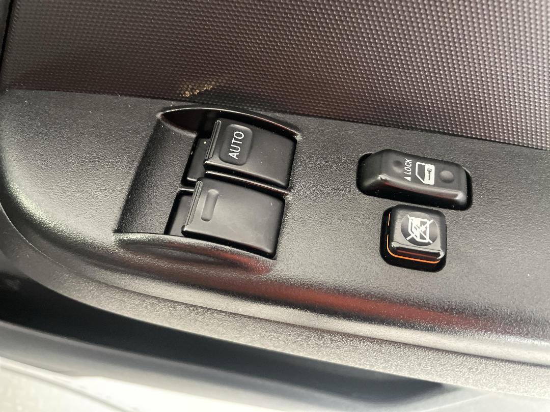 Photo '22' of Toyota Hiace