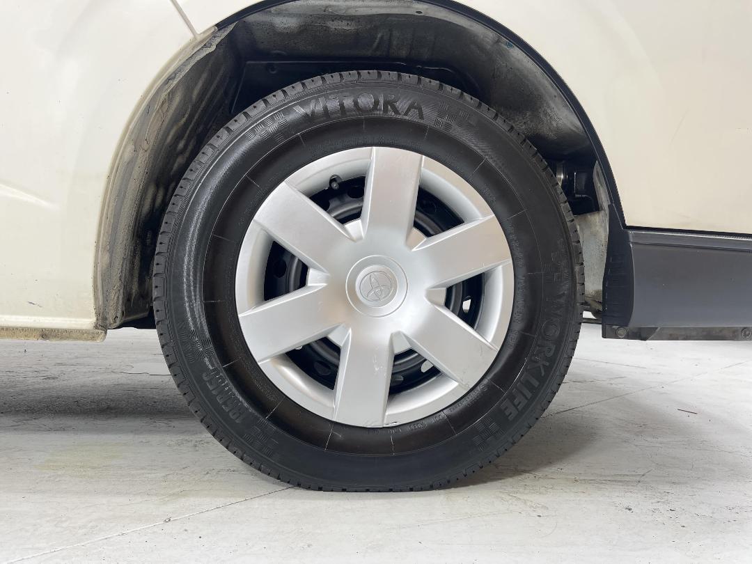 Photo '9' of Toyota Hiace