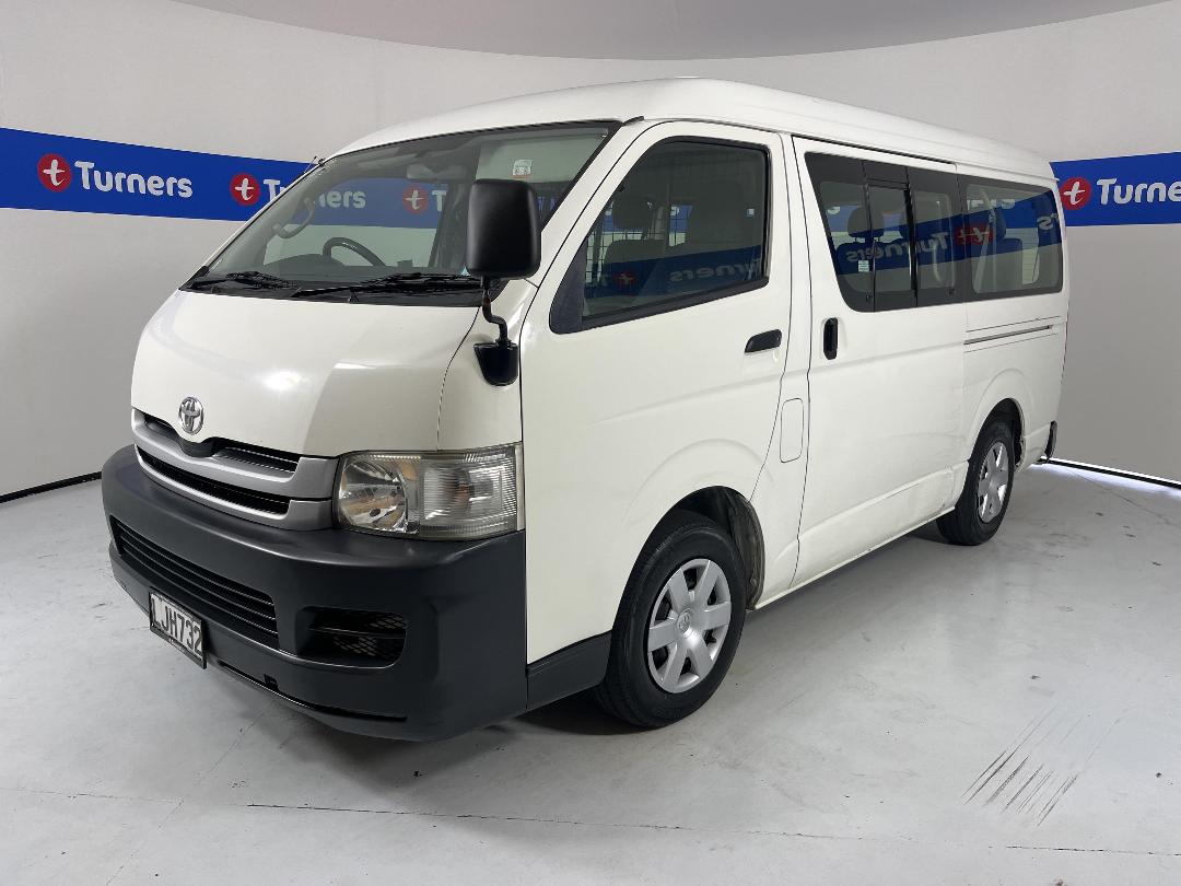 Photo '4' of Toyota Hiace