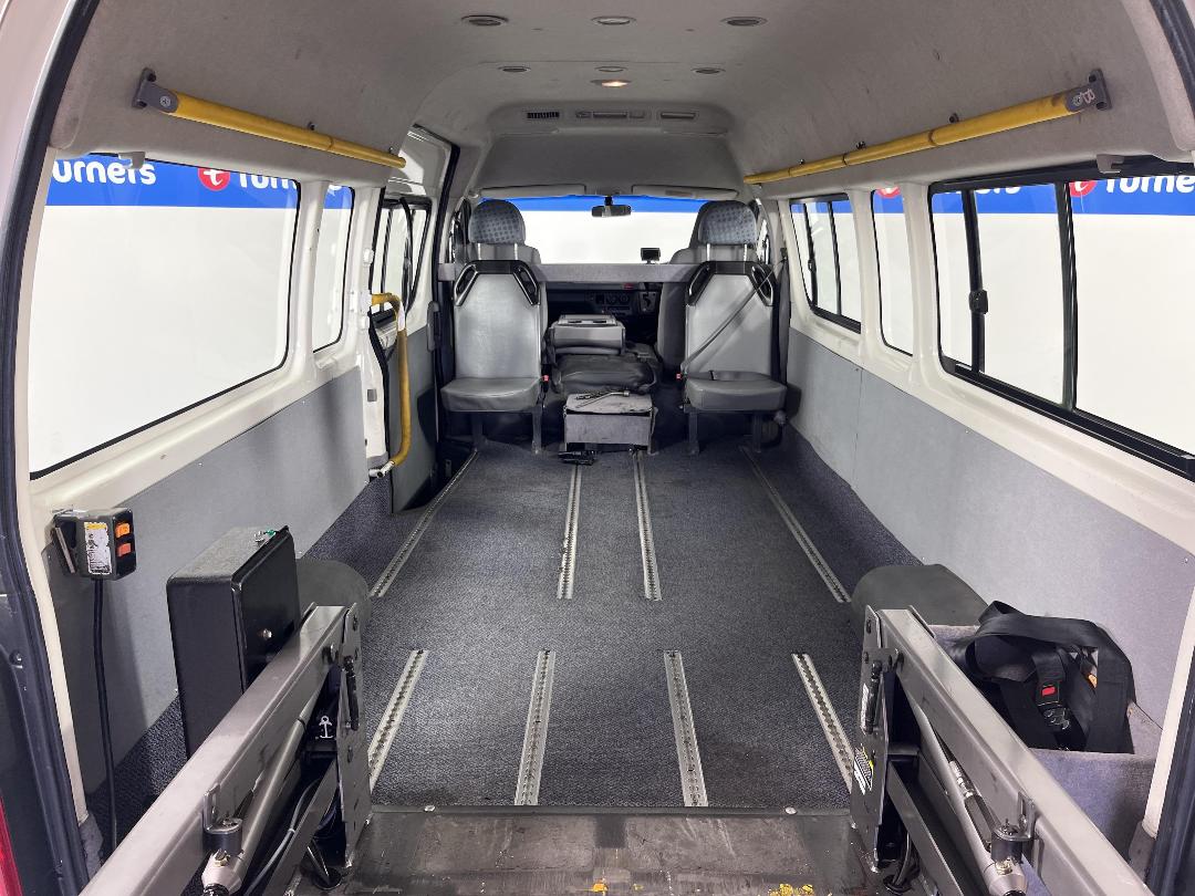 Photo '22' of Toyota Hiace