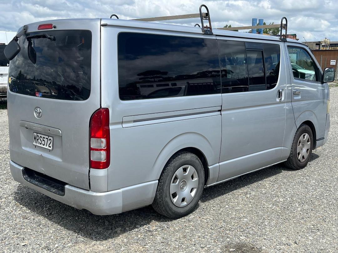 Photo '6' of Toyota Hiace Photo '6' of Toyota Hiace