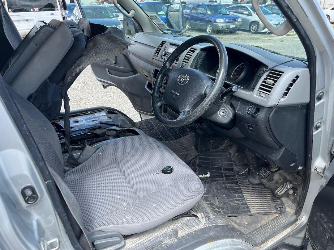 Photo '9' of Toyota Hiace Photo '9' of Toyota Hiace