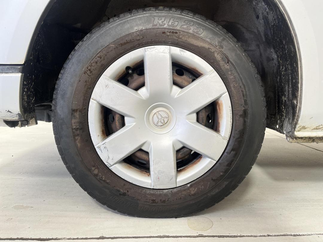 Photo '10' of Toyota Hiace