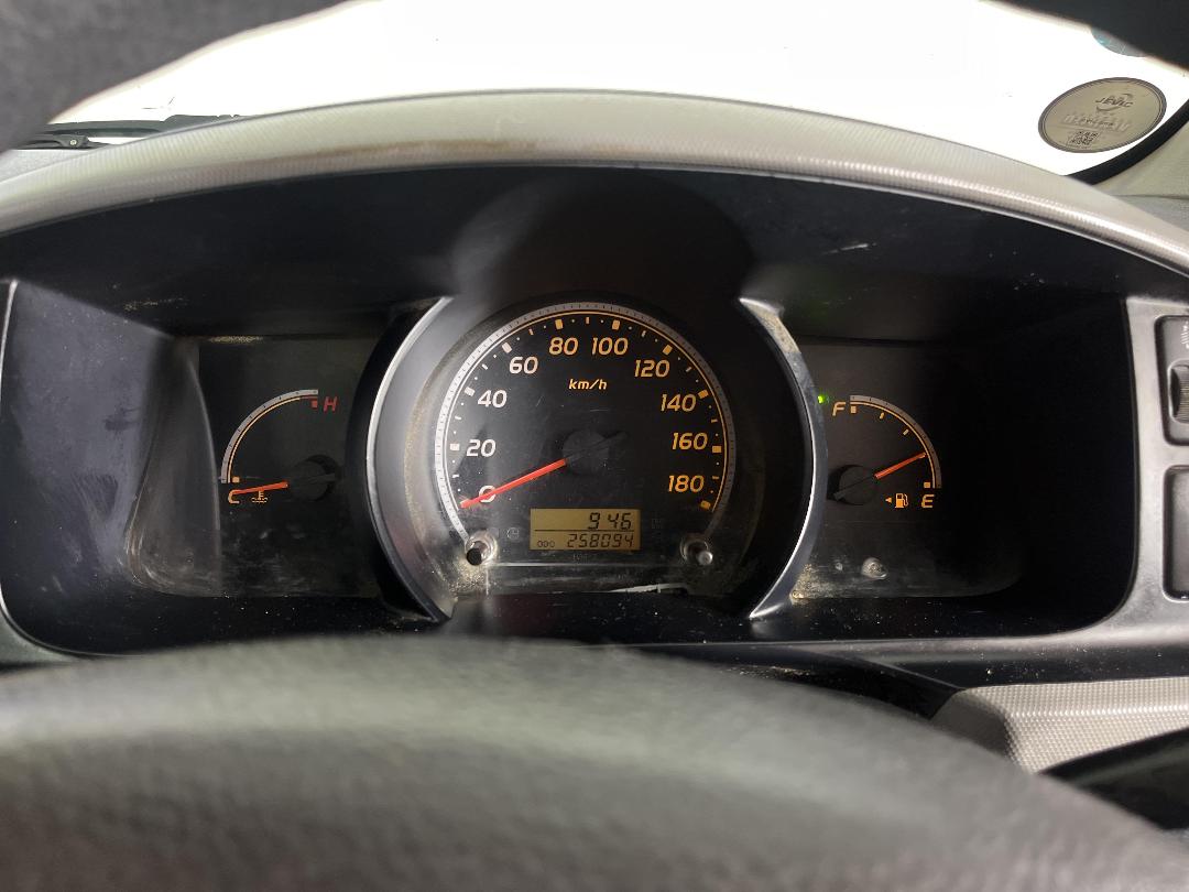 Photo '21' of Toyota Hiace