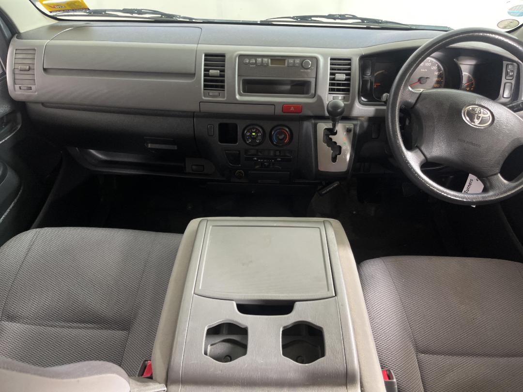 Photo '23' of Toyota Hiace