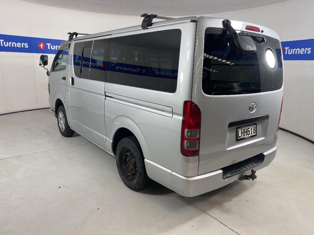 Photo '5' of Toyota Hiace