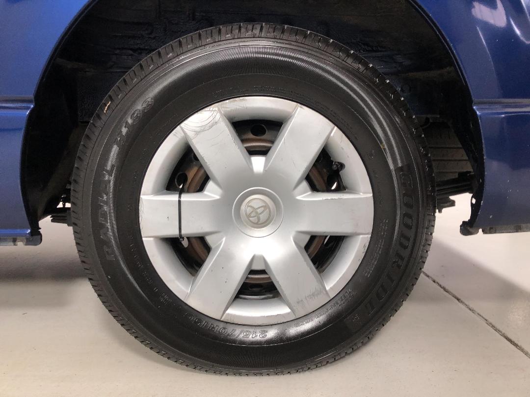 Photo '11' of Toyota Hiace