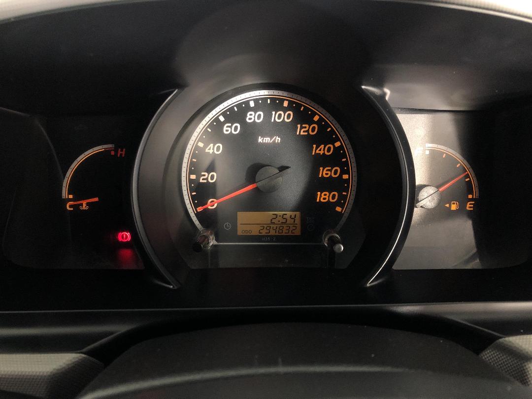 Photo '21' of Toyota Hiace