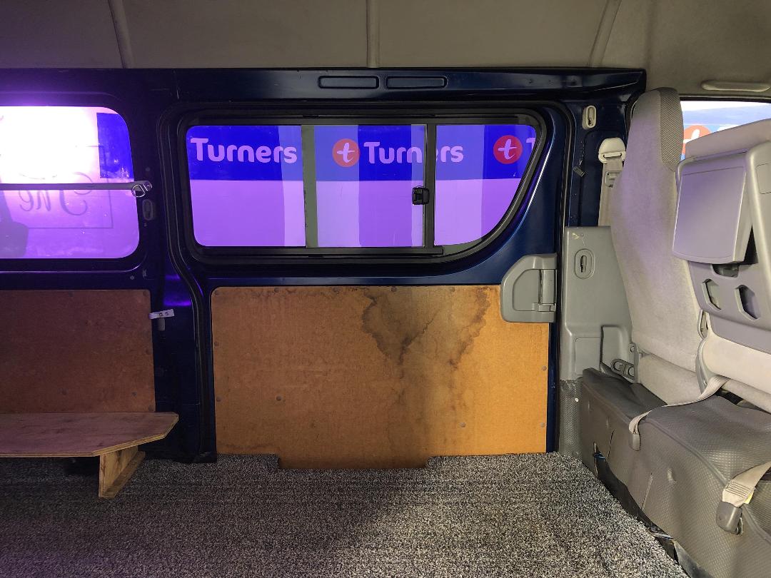 Photo '19' of Toyota Hiace