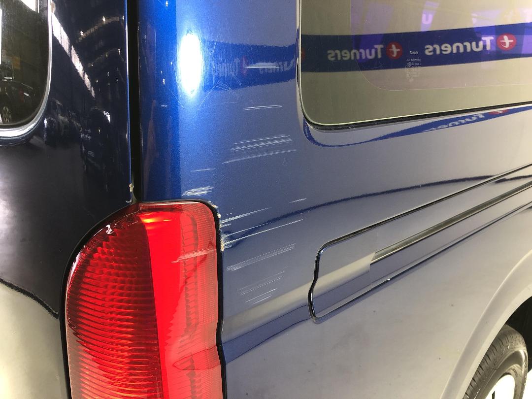 Photo '23' of Toyota Hiace