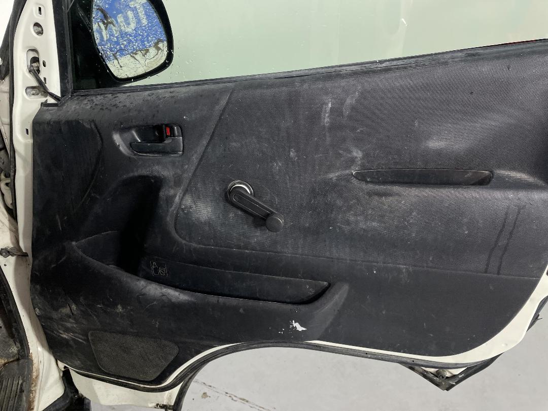 Photo '15' of Toyota Hiace Photo '15' of Toyota Hiace