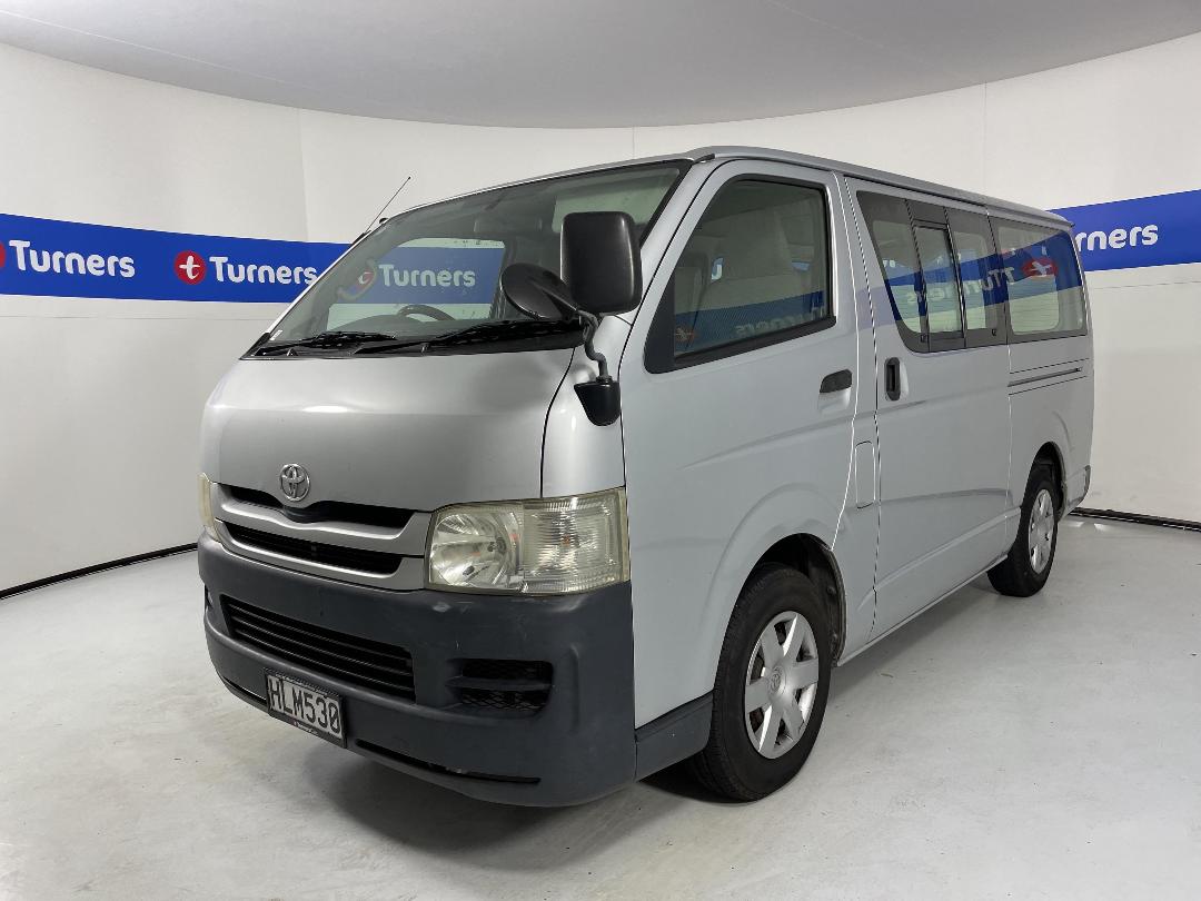 Photo '4' of Toyota Hiace