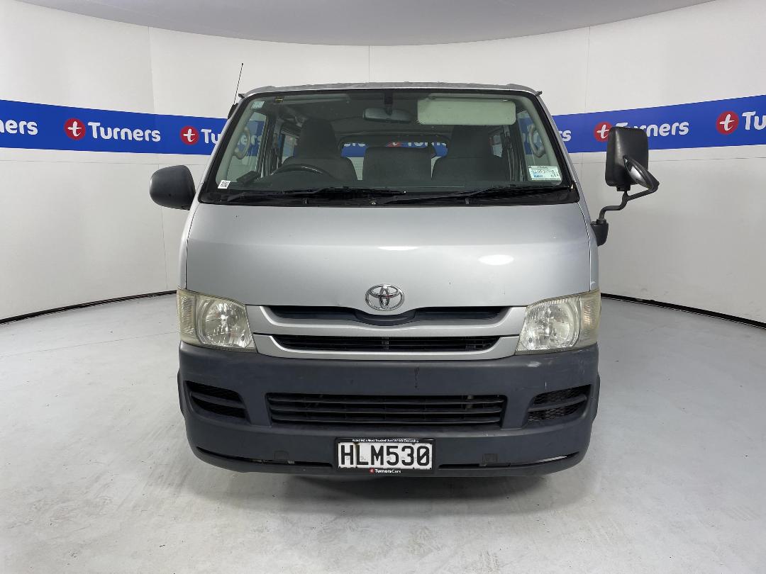 Photo '2' of Toyota Hiace