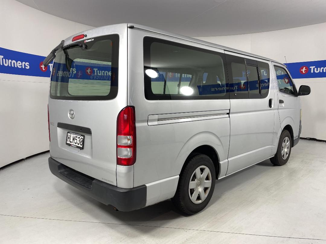 Photo '7' of Toyota Hiace