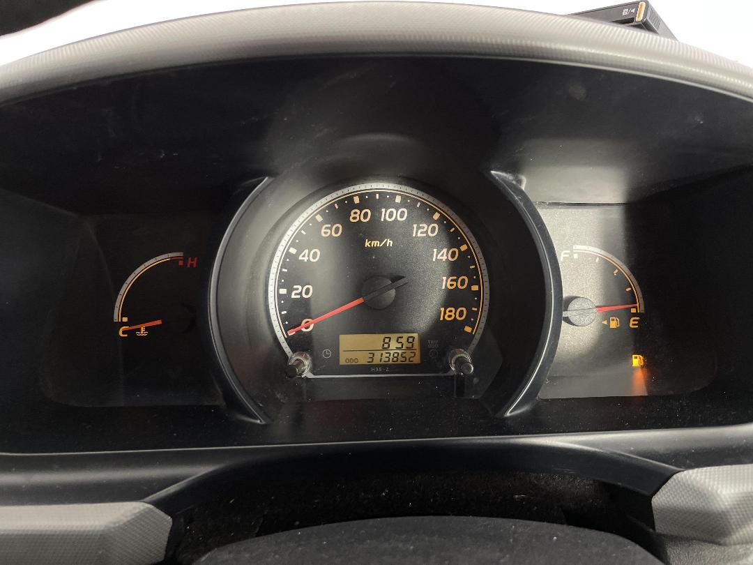 Photo '21' of Toyota Hiace