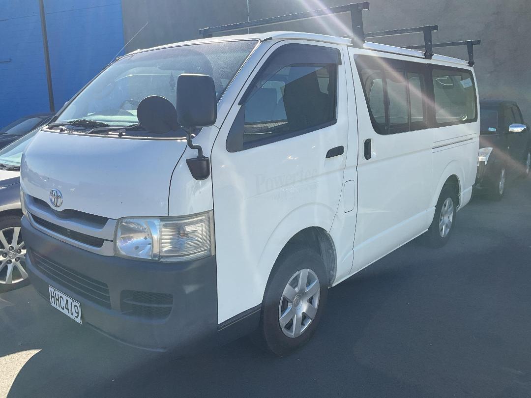 Photo '2' of Toyota Hiace