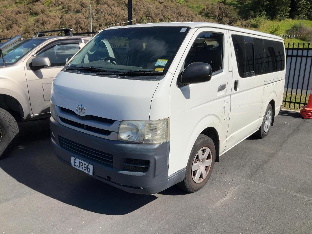Photo '2' of Toyota Hiace ZL