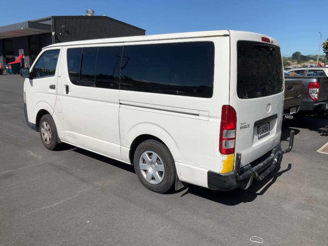 Photo '3' of Toyota Hiace ZL