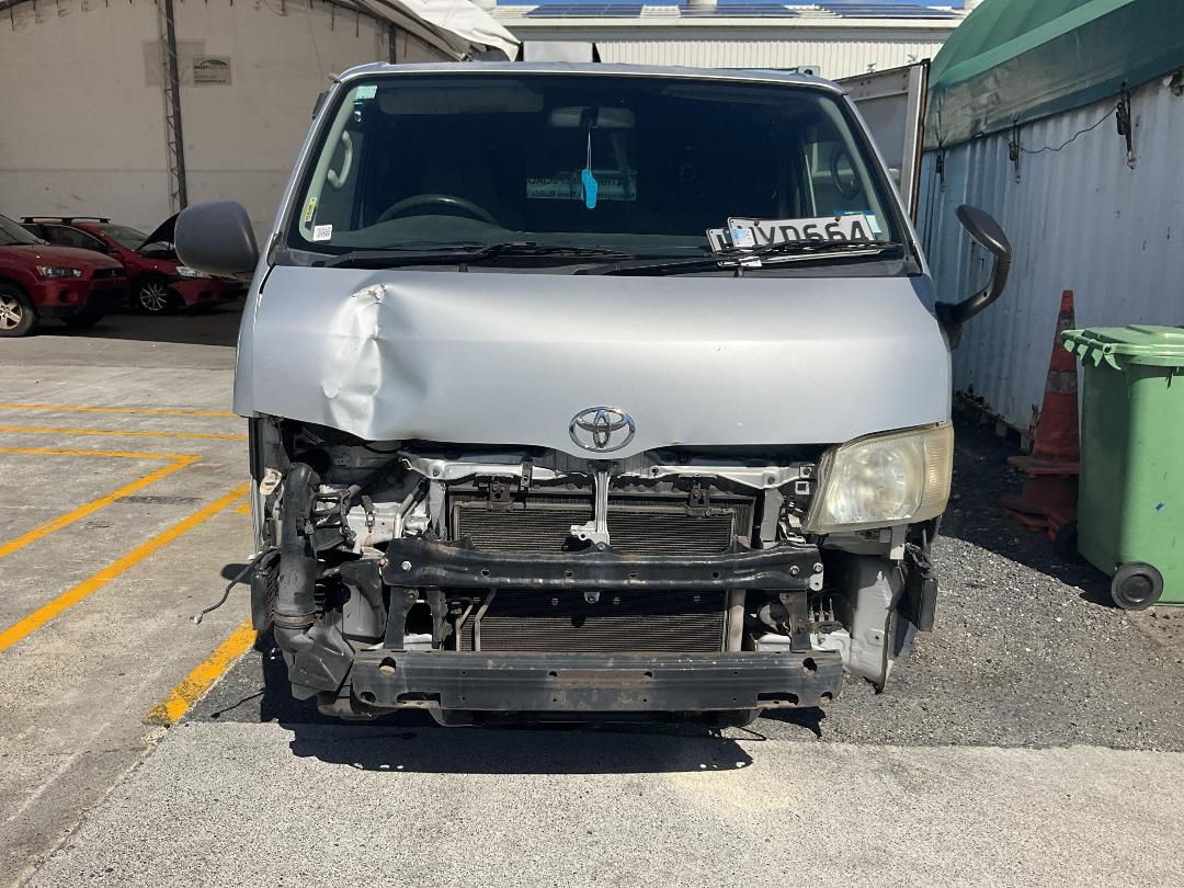 Photo '2' of Toyota Hiace