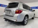 Thumbnail '6' of Toyota Highlander Thumbnail '6' of Toyota Highlander