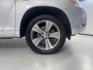Thumbnail '7' of Toyota Highlander Thumbnail '7' of Toyota Highlander