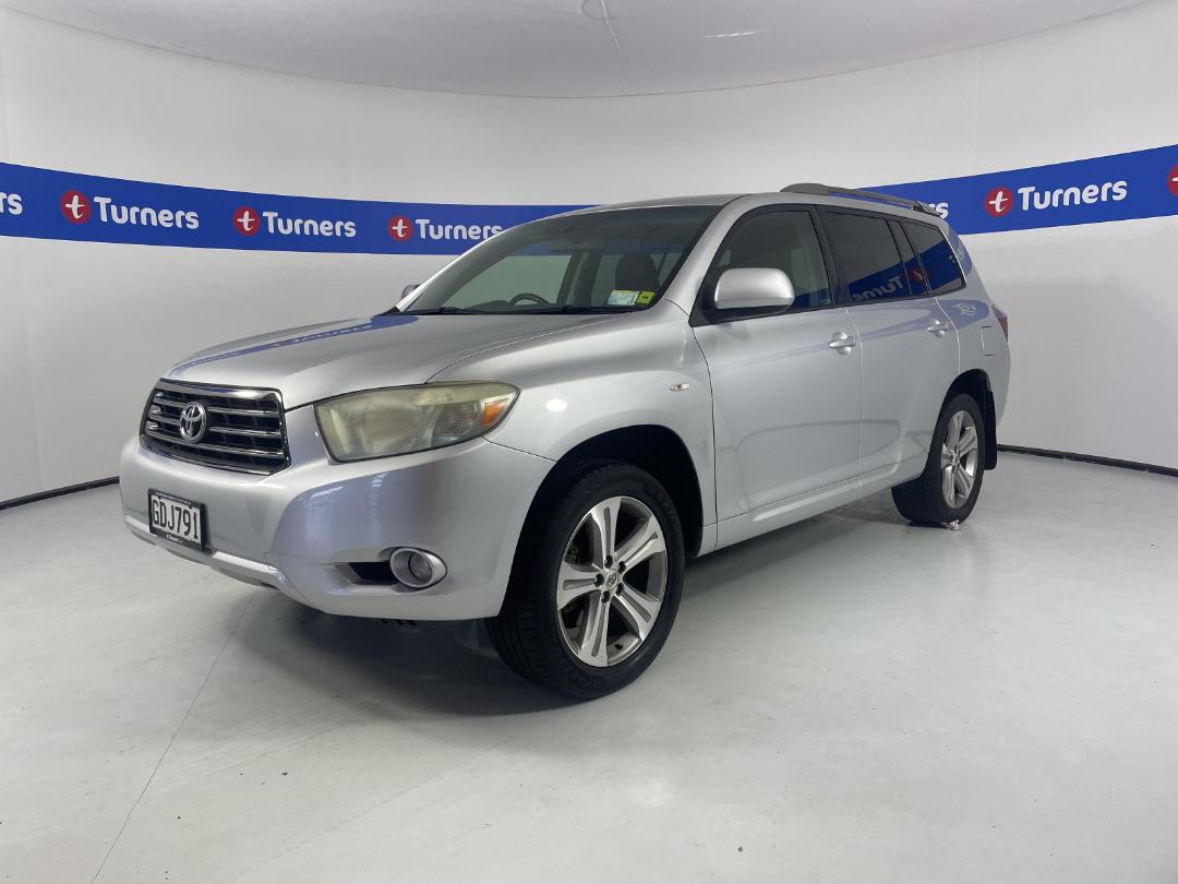 Photo '3' of Toyota Highlander Photo '3' of Toyota Highlander