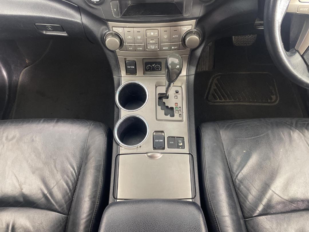 Photo '17' of Toyota Highlander Photo '17' of Toyota Highlander