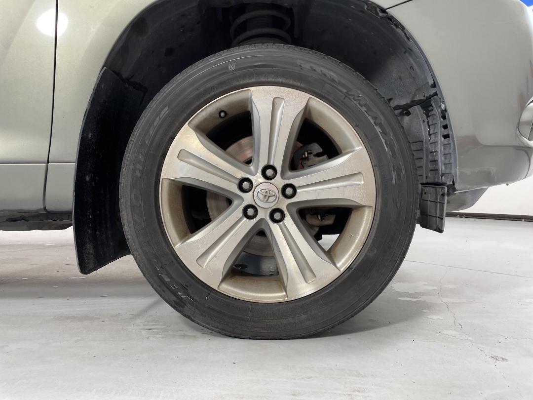 Photo '7' of Toyota Highlander LTD WGN5 Photo '7' of Toyota Highlander LTD WGN5