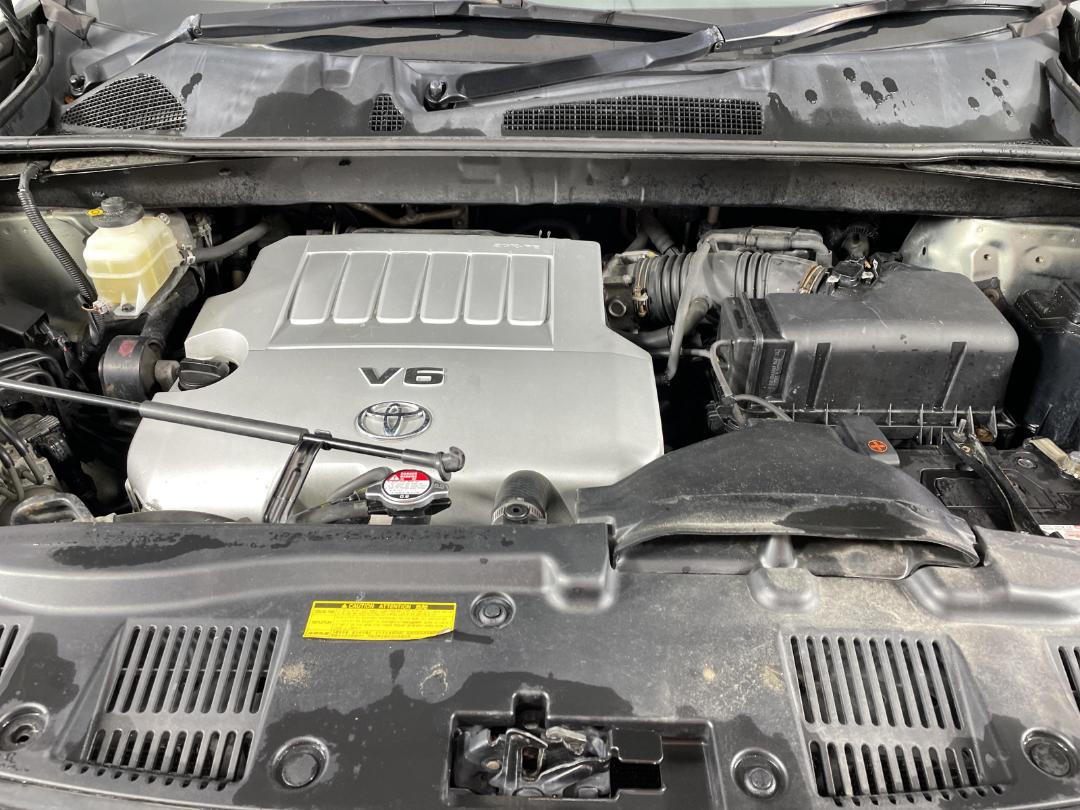 Photo '11' of Toyota Highlander LTD WGN5 Photo '11' of Toyota Highlander LTD WGN5