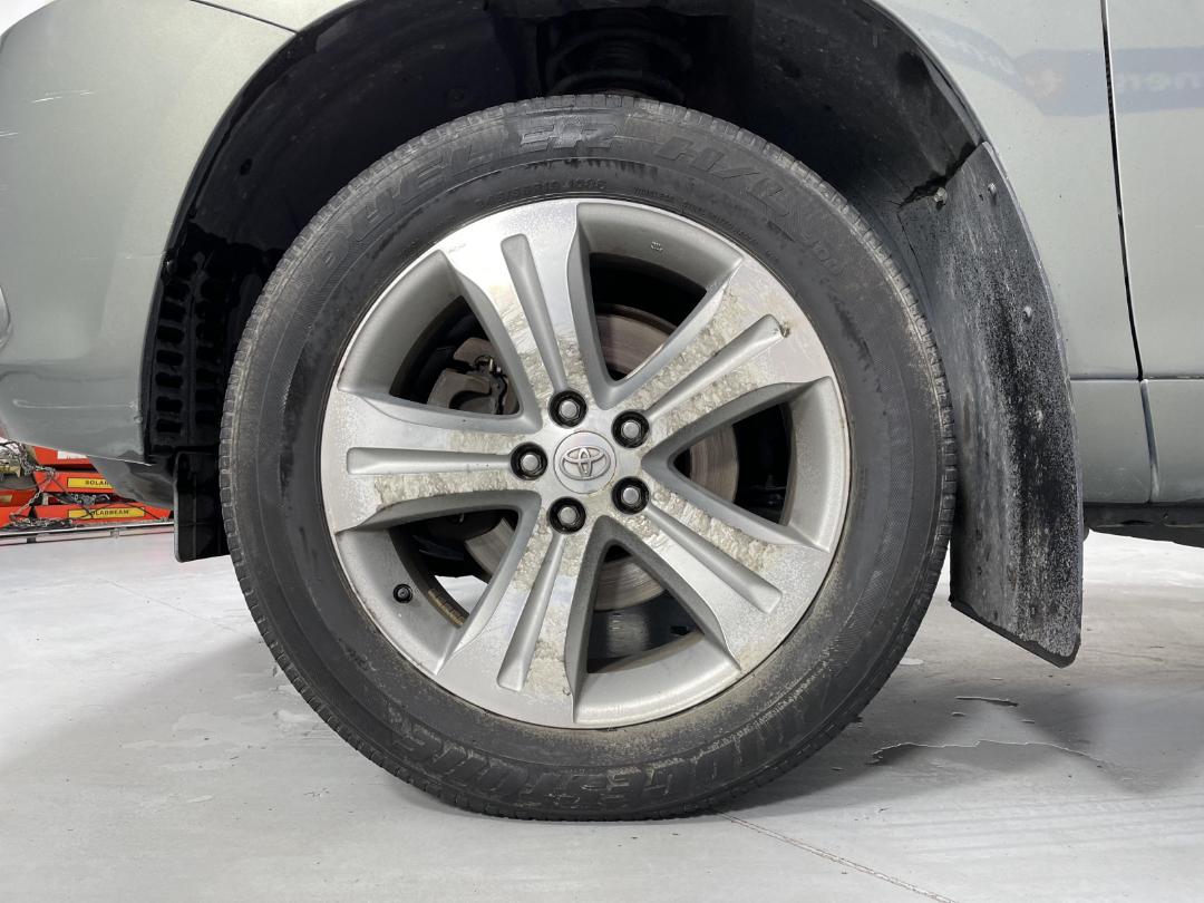 Photo '8' of Toyota Highlander LTD WGN5 Photo '8' of Toyota Highlander LTD WGN5