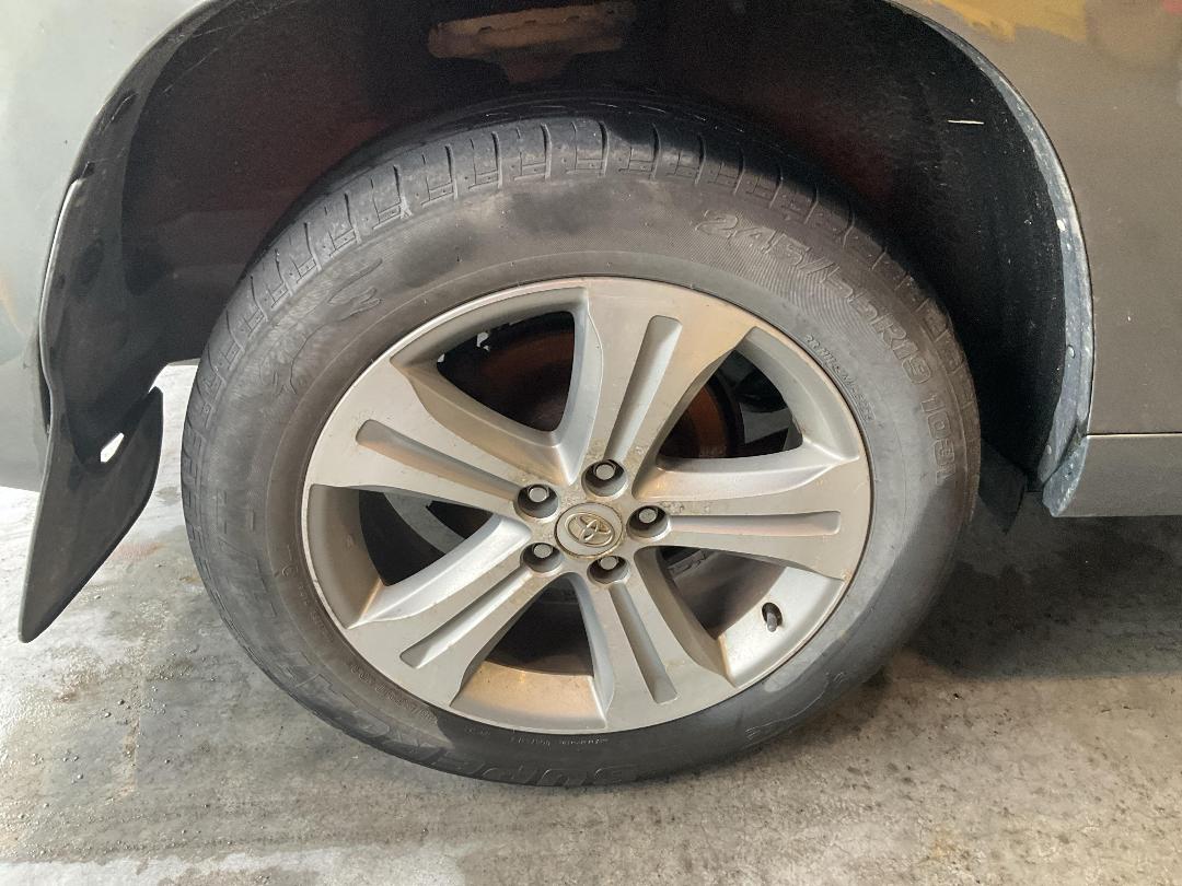 Photo '8' of Toyota Highlander LTD WGN5 Photo '8' of Toyota Highlander LTD WGN5