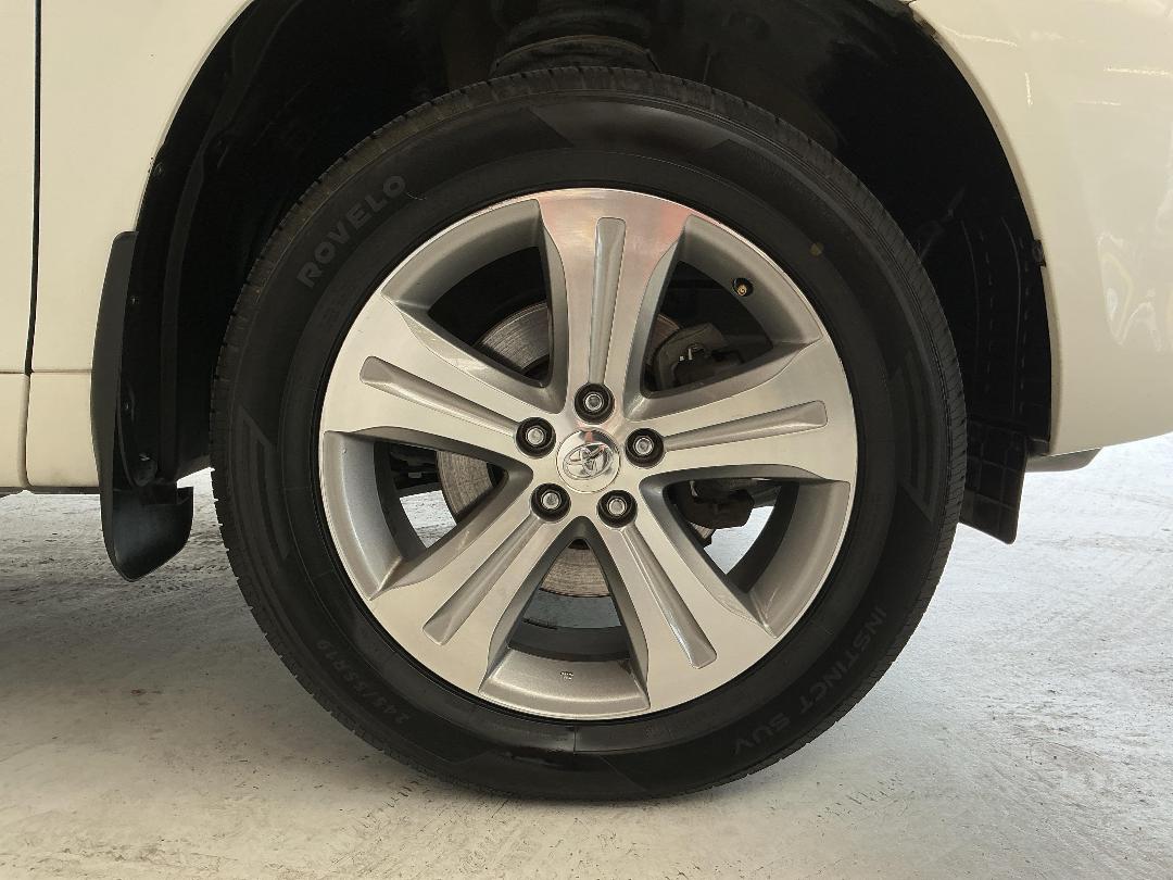 Photo '9' of Toyota Highlander