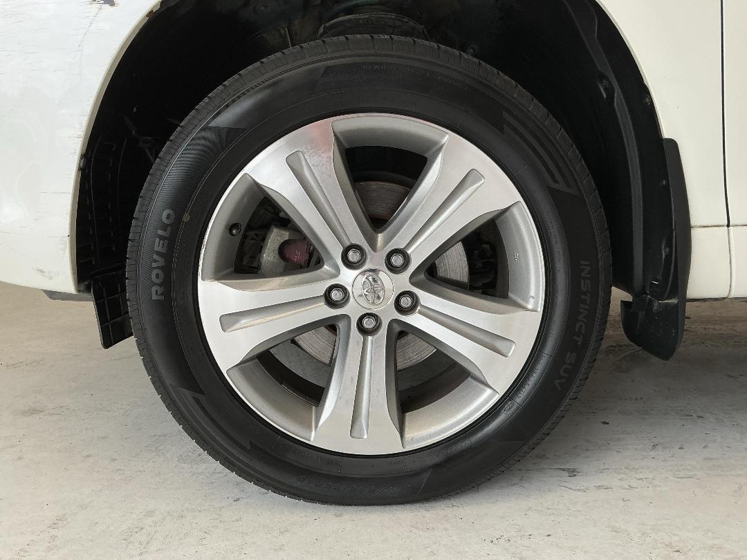 Photo '10' of Toyota Highlander