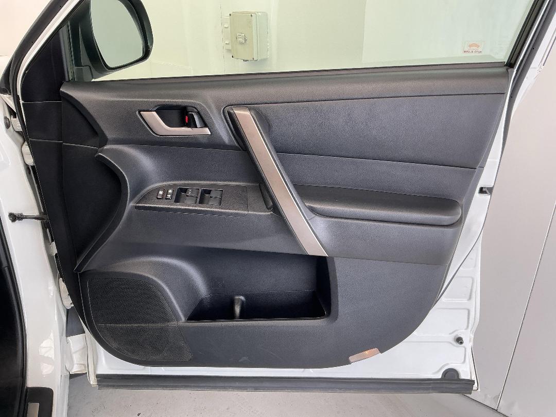 Photo '15' of Toyota Highlander