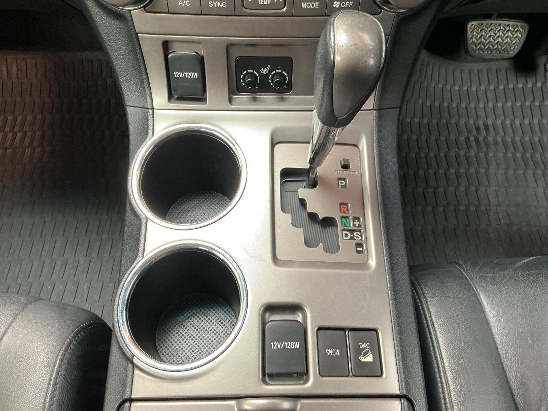 Photo '23' of Toyota Highlander