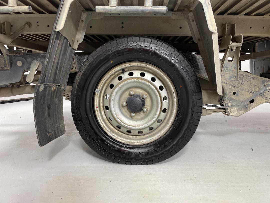 Photo '12' of Toyota Hilux