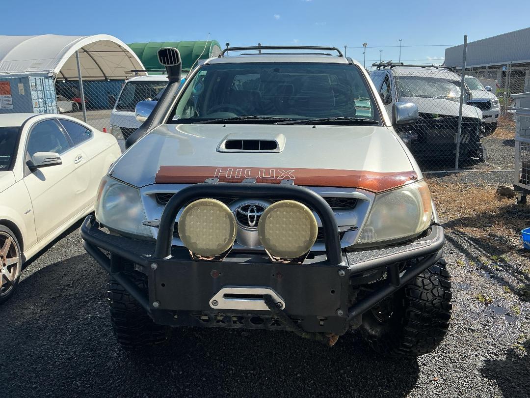 Photo '2' of Toyota Hilux TD SR5 DCU