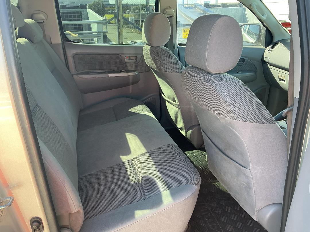 Photo '21' of Toyota Hilux TD SR5 DCU