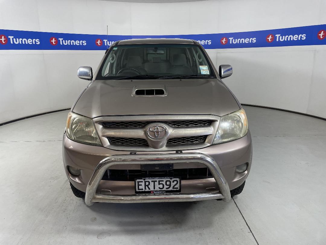 Photo '2' of Toyota Hilux