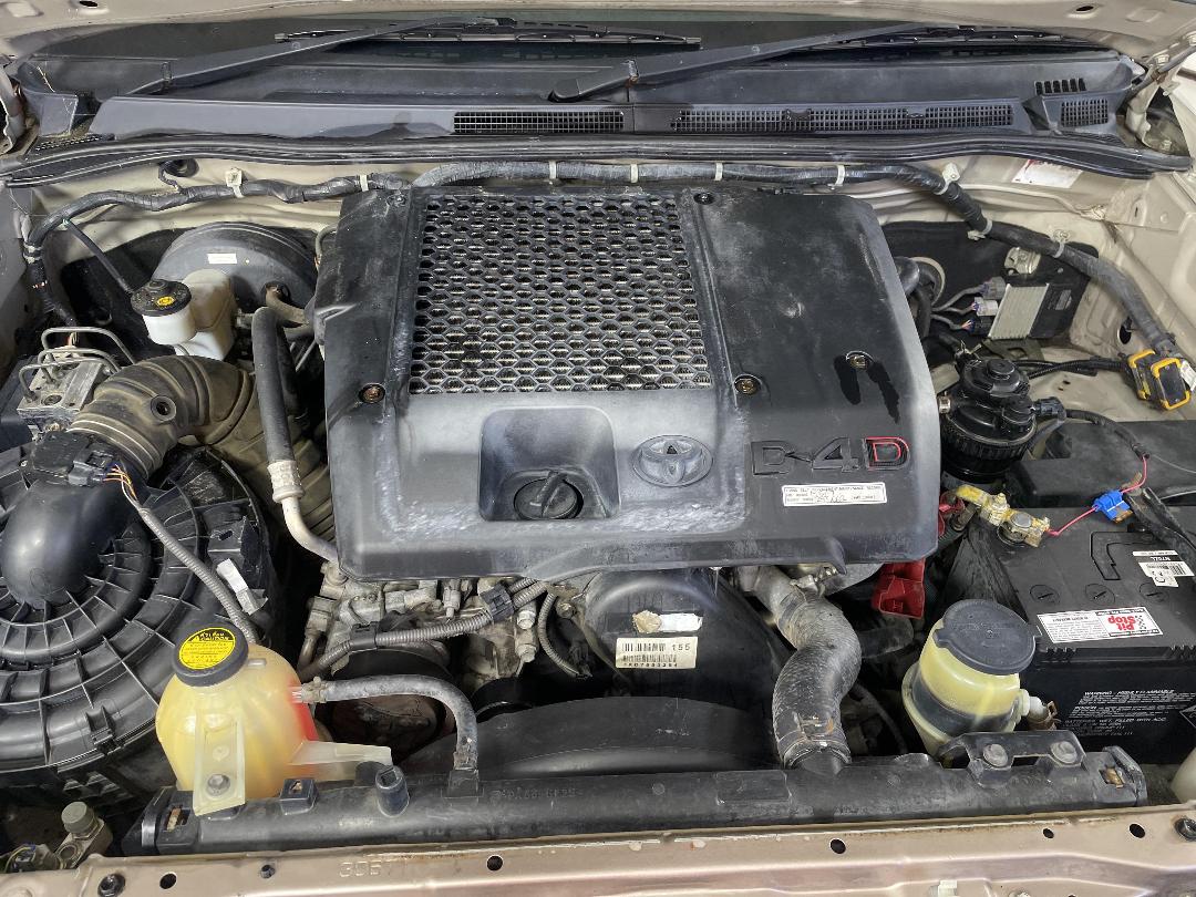 Photo '13' of Toyota Hilux