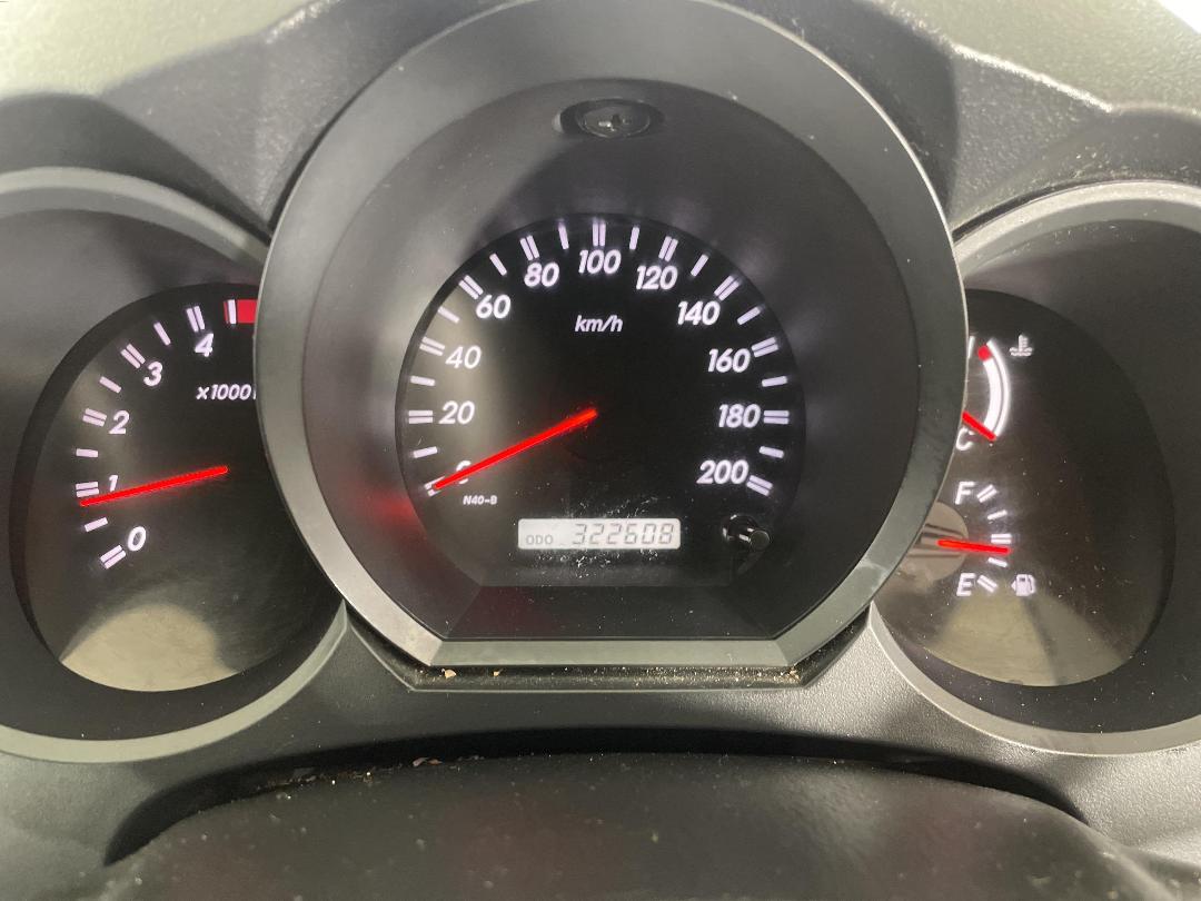 Photo '21' of Toyota Hilux