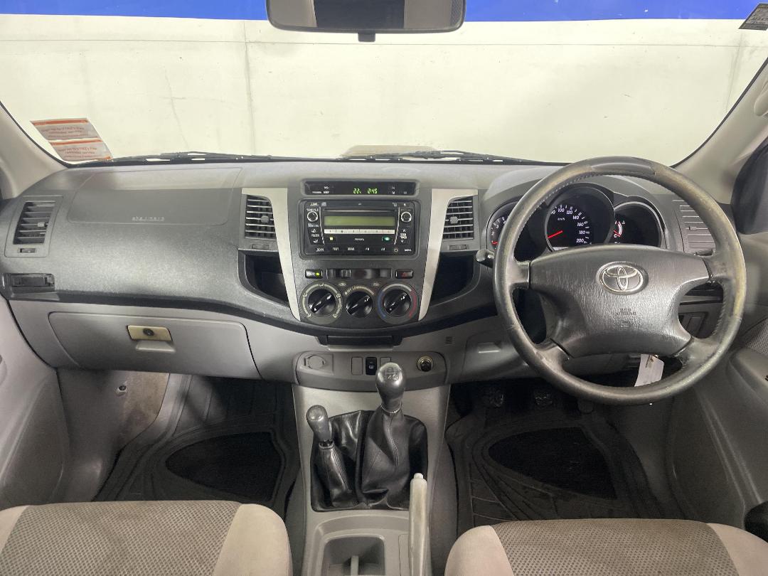 Photo '17' of Toyota Hilux