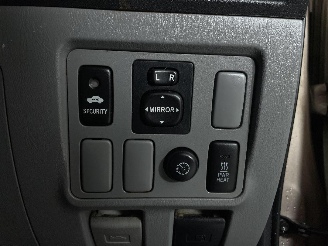 Photo '25' of Toyota Hilux