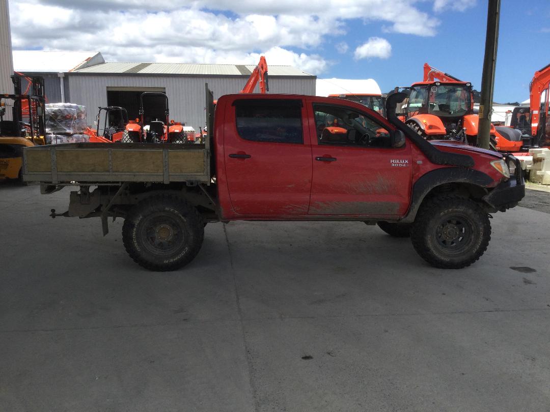 Photo '8' of Toyota Hilux TD DCU Photo '8' of Toyota Hilux TD DCU