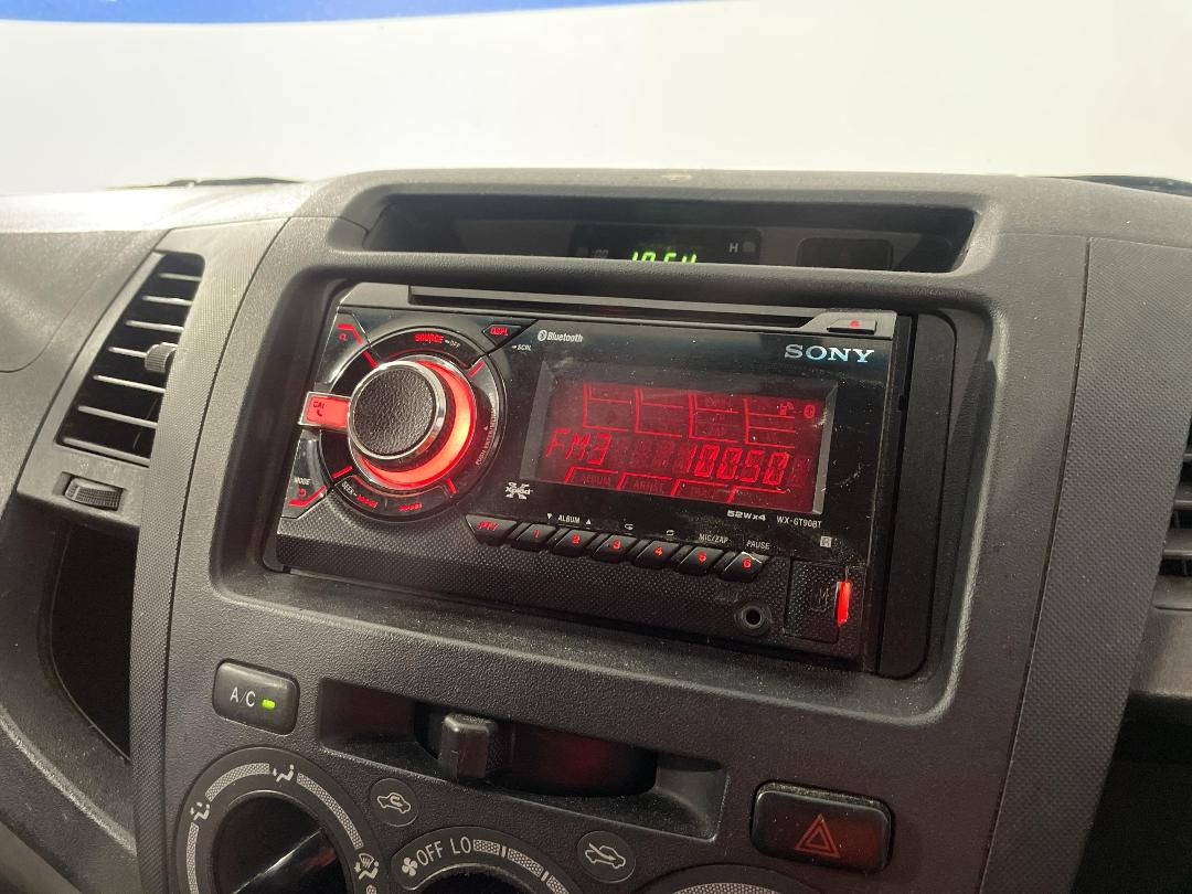 Photo '26' of Toyota Hilux