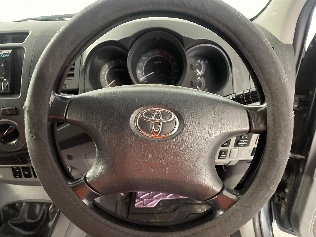 Photo '25' of Toyota Hilux