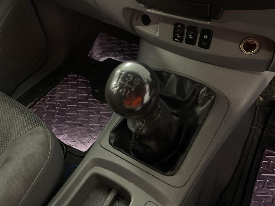 Photo '28' of Toyota Hilux