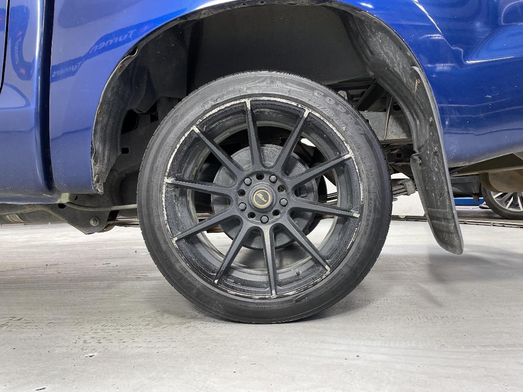 Photo '11' of Toyota Hilux