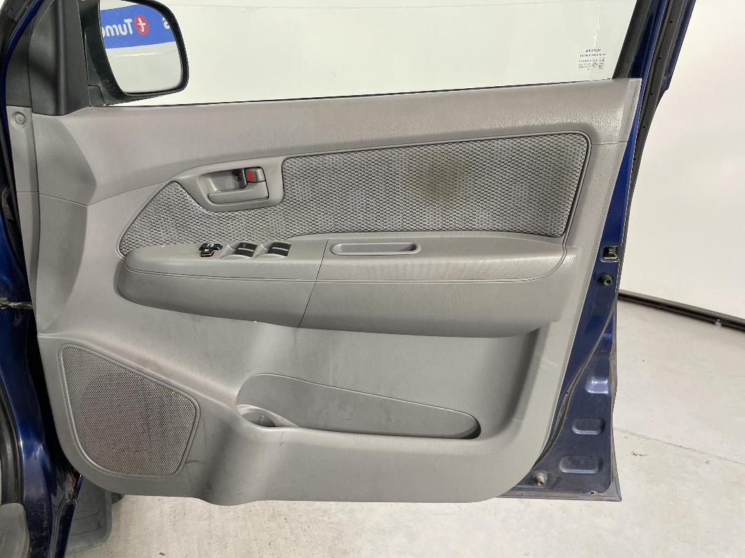 Photo '15' of Toyota Hilux